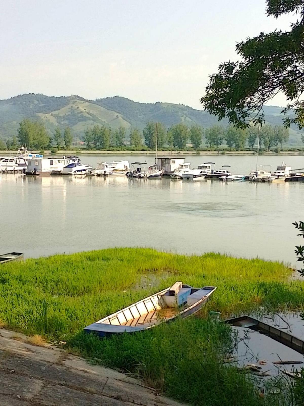 Elit Srebrno Jezero Апартаменты *